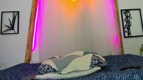 Snapshot of valentino_lee8 chatting on 12-07-24, 06:59 Valentino online show from 12-07-24, 06:59