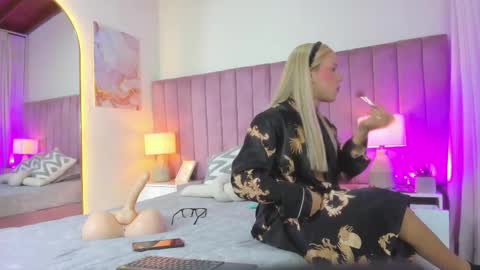 valentino_moretti online show from 03-25-26, 10:43