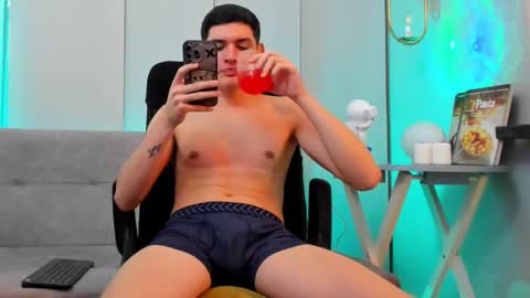 ValentinoCerati online show from 01-24-25, 04:27