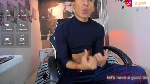 valentino online show from 02-10-26, 02:21