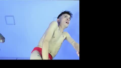 Snapshot of valentinomoreti chatting on 11-23-25, 06:02 Valentino online show from 11-23-25, 06:02