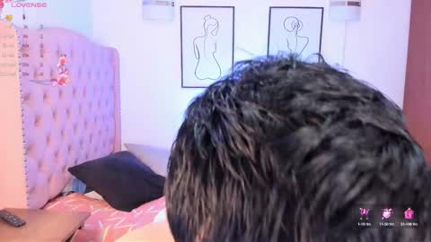 Snapshot of valentinoo_10 chatting on 02-10-26, 06:45 Manuel online show from 02-10-26, 06:45