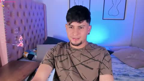 Snapshot of valentinoo_10 chatting on 02-18-26, 07:43 Manuel online show from 02-18-26, 07:43