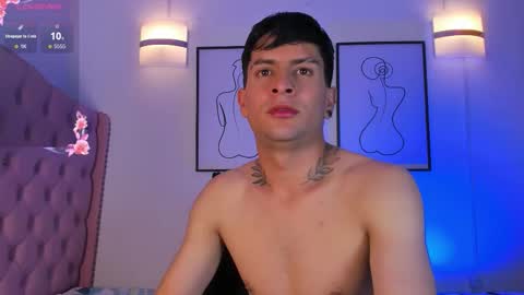 Snapshot of valentinoo_10 chatting on 03-10-26, 10:48 Manuel online show from 03-10-26, 10:48