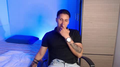 VALENTINO online show from 02-25-26, 11:14