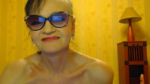 valentijm online show from 03-04-25, 01:06