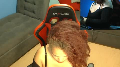 Snapshot of valenttinasex1 chatting on 05-06-26, 01:47 valenttinasex1 online show from 05-06-26, 01:47