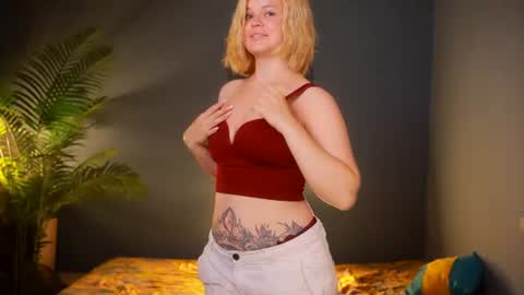 Snapshot of valeri______ chatting on 06-26-26, 07:24 valeri______ online show from 06-26-26, 07:24