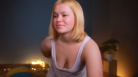 Snapshot of valeri______ chatting on 07-12-26, 08:27 valeri______ online show from 07-12-26, 08:27