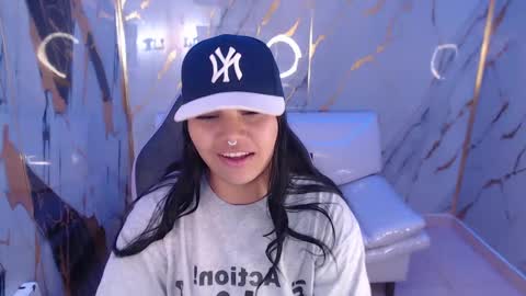 Snapshot of valeri_harpers4 chatting on 09-15-25, 01:22 valeri_harpers4 online show from 09-15-25, 01:22
