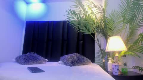 Snapshot of valeri_tafur chatting on 09-10-25, 11:21 valeri_tafur online show from 09-10-25, 11:21