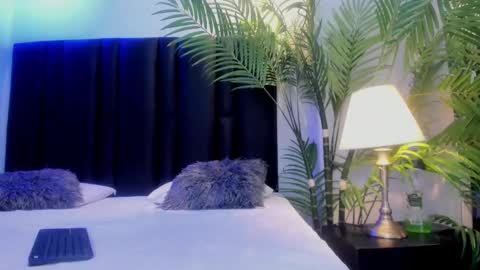 Snapshot of valeri_tafur chatting on 09-13-25, 12:10 valeri_tafur online show from 09-13-25, 12:10