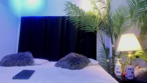 Snapshot of valeri_tafur chatting on 09-13-25, 12:16 valeri_tafur online show from 09-13-25, 12:16