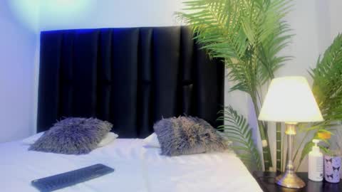 Snapshot of valeri_tafur chatting on 10-25-25, 11:07 valeri_tafur online show from 10-25-25, 11:07