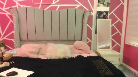 VALERIA online show from 02-22-25, 03:58