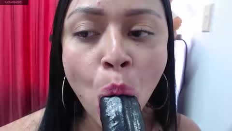 Snapshot of valeria_fiery chatting on 02-27-25, 12:32 VALERIA online show from 02-27-25, 12:32