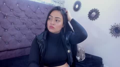 Snapshot of valeria_fiery chatting on 09-15-25, 01:55 VALERIA online show from 09-15-25, 01:55