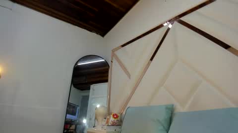 valeria_gil_ online show from 06-14-26, 08:00