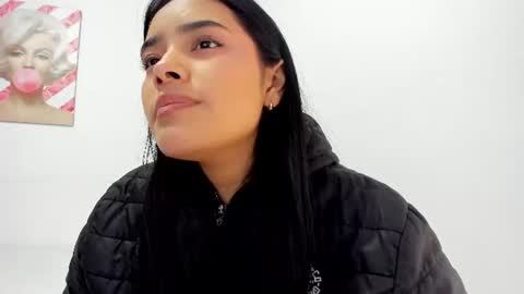 valeria_miller69 online show from 06-09-26, 02:28