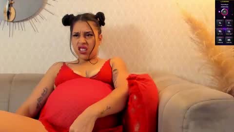 valeria_mtz online show from 01-21-25, 05:30