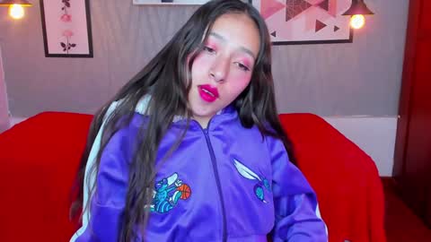 Snapshot of valeria_rossi7 chatting on 01-18-25, 05:15 Valeria online show from 01-18-25, 05:15