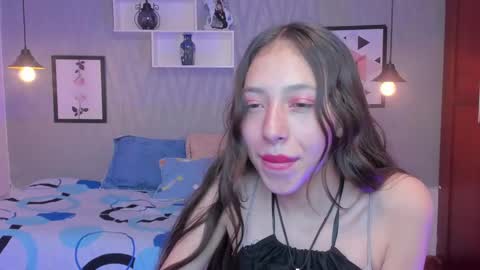 Snapshot of valeria_rossi7 chatting on 02-14-25, 04:41 Valeria online show from 02-14-25, 04:41