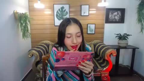 Snapshot of valeria_rossi7 chatting on 02-18-25, 07:09 Valeria online show from 02-18-25, 07:09