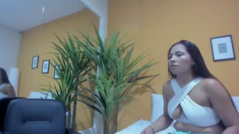 valeria_rua online show from 06-25-26, 11:04