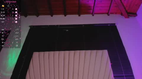 Snapshot of valeria_uribe22 chatting on 02-16-25, 12:08 online show from 02-16-25, 12:08