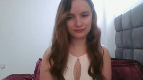 valeriafrannco online show from 01-08-25, 06:52