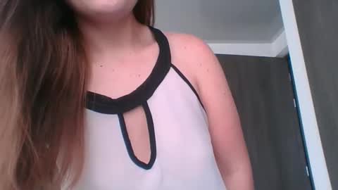 Snapshot of valeriafrannco chatting on 03-28-26, 04:39 valeriafrannco online show from 03-28-26, 04:39
