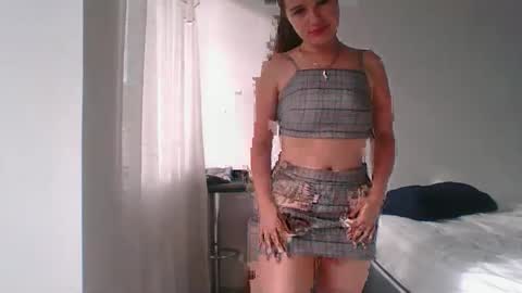 Snapshot of valeriafrannco chatting on 05-07-26, 12:43 valeriafrannco online show from 05-07-26, 12:43