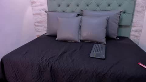 Valeria online show from 03-15-26, 01:44