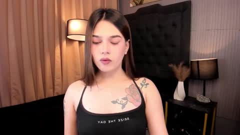 Snapshot of valerialukyanovaxxx chatting on 10-06-25, 06:44 Valeria online show from 10-06-25, 06:44