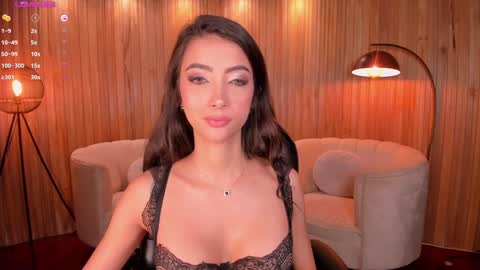 Snapshot of valeriavelvet chatting on 12-23-24, 11:47 Vale online show from 12-23-24, 11:47