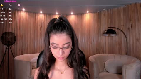 Snapshot of valeriavelvet chatting on 12-26-24, 05:51 Vale online show from 12-26-24, 05:51