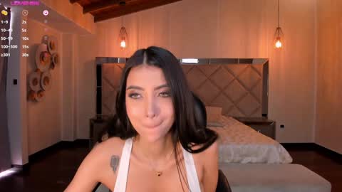 Snapshot of valeriavelvet chatting on 01-02-25, 06:01 Vale online show from 01-02-25, 06:01