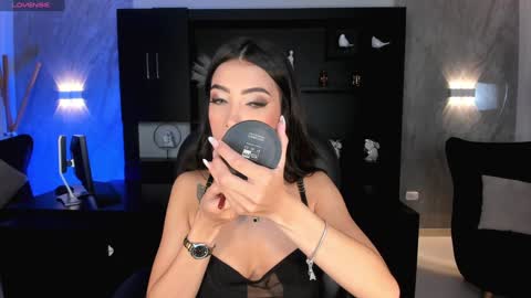 Snapshot of valeriavelvet chatting on 01-09-25, 11:47 Vale online show from 01-09-25, 11:47