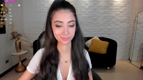 Snapshot of valeriavelvet chatting on 01-18-25, 05:59 Vale online show from 01-18-25, 05:59