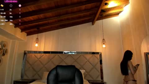 Snapshot of valeriavelvet chatting on 02-24-25, 11:54 Vale online show from 02-24-25, 11:54