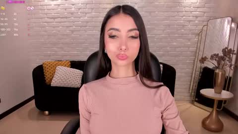 Snapshot of valeriavelvet chatting on 03-10-25, 02:59 Vale online show from 03-10-25, 02:59