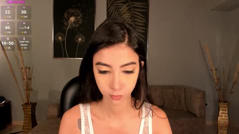 Snapshot of valeriavelvet chatting on 09-12-25, 12:05 Vale online show from 09-12-25, 12:05