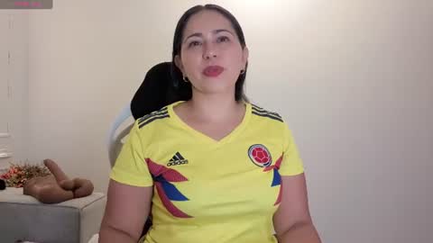 Snapshot of valeriavg_ chatting on 06-23-26, 11:19 VALERIA online show from 06-23-26, 11:19