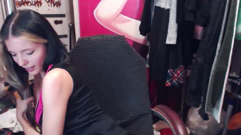 ValeriaXKiss online show from 12-15-24, 07:10