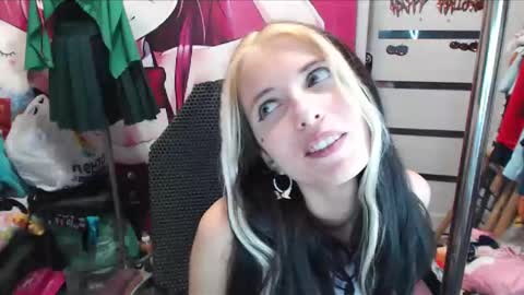 ValeriaXKiss online show from 12-03-25, 08:40