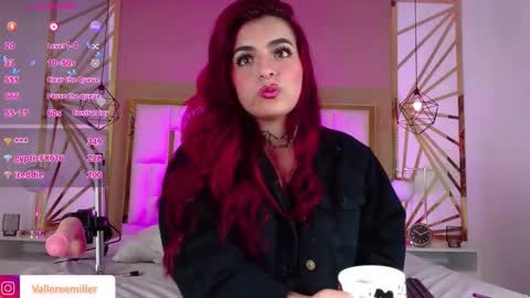 Snapshot of valerie__miller_ chatting on 02-11-26, 06:51 Valerie online show from 02-11-26, 06:51