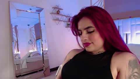 Snapshot of valerie__miller_ chatting on 02-17-26, 03:51 Valerie online show from 02-17-26, 03:51