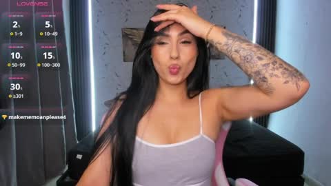 Snapshot of valerie_corthez chatting on 05-12-26, 06:49 VALERIE online show from 05-12-26, 06:49