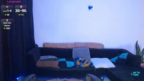 Snapshot of valerie_smile chatting on 01-09-25, 02:43 Valerie online show from 01-09-25, 02:43
