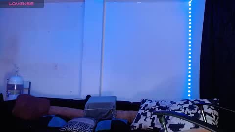 Snapshot of valerie_smile chatting on 01-20-25, 06:10 Valerie online show from 01-20-25, 06:10